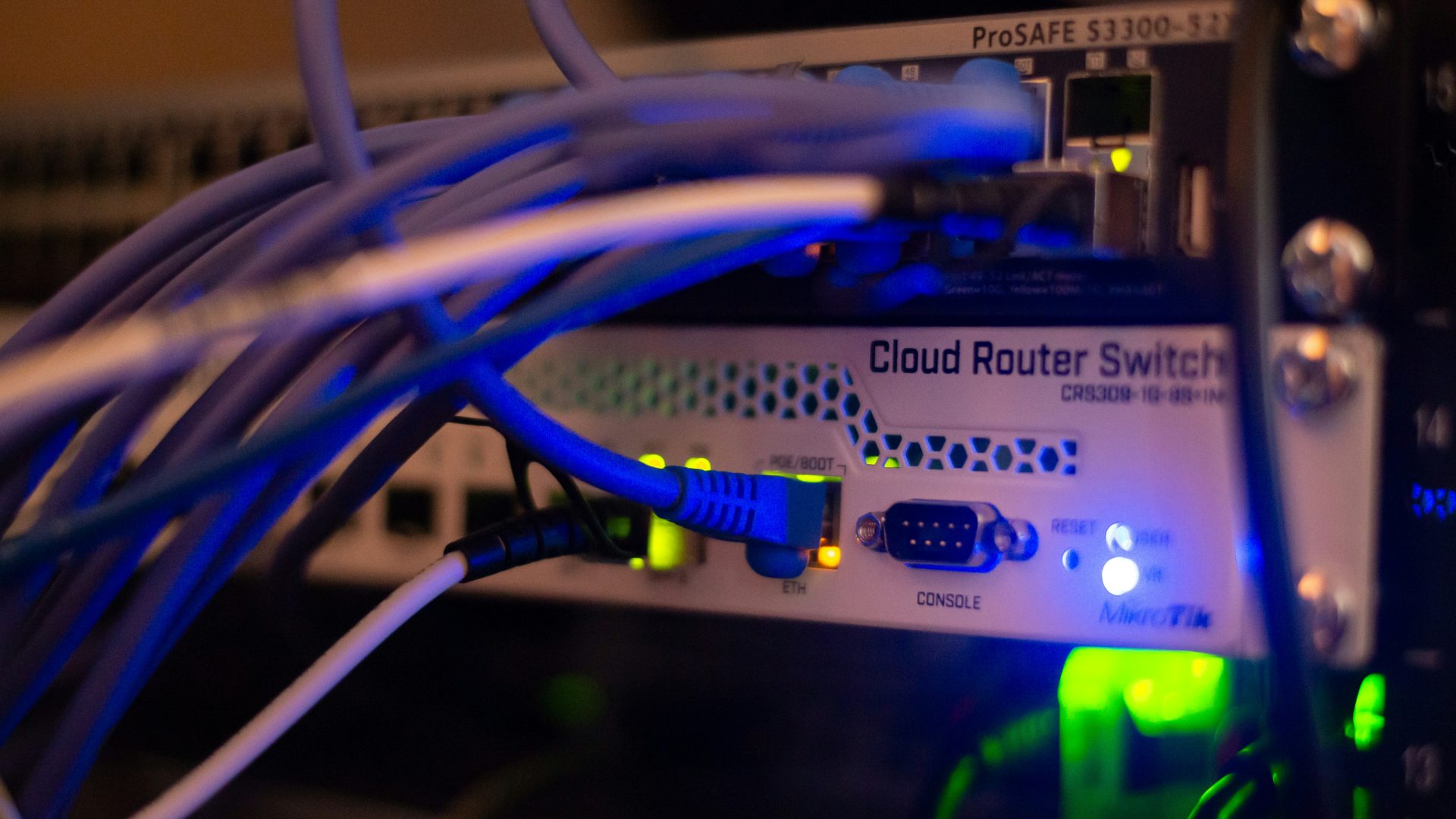 Netzwerkkabel an Router Switch